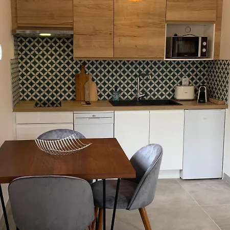 Holiday home Le Cabanon De Livia Avec Piscine Privee *