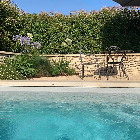 Le Cabanon De Livia Avec Piscine Privee Cucuron
